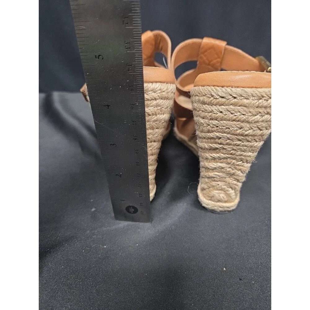 UGG hedy embossed